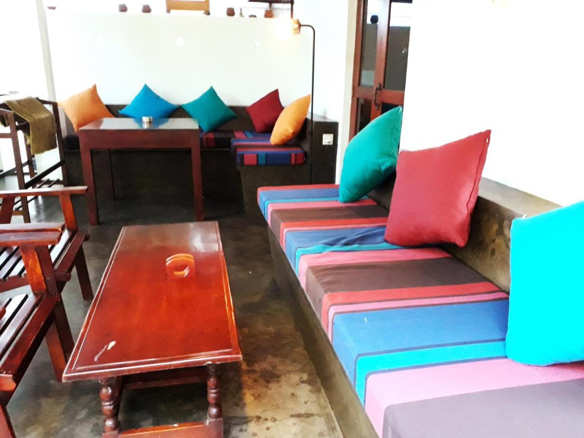 Goyambokka Guesthouse Tangalle Exterior photo