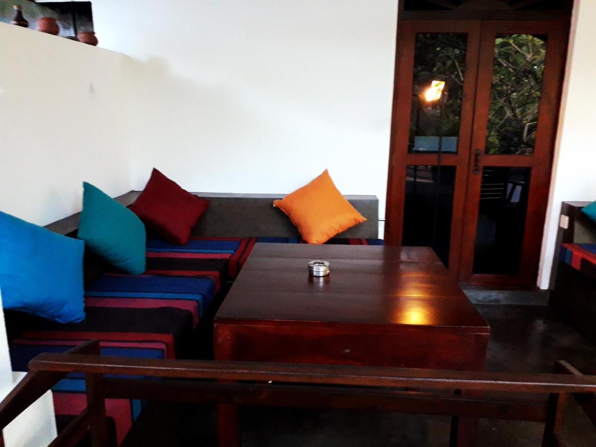 Goyambokka Guesthouse Tangalle Exterior photo