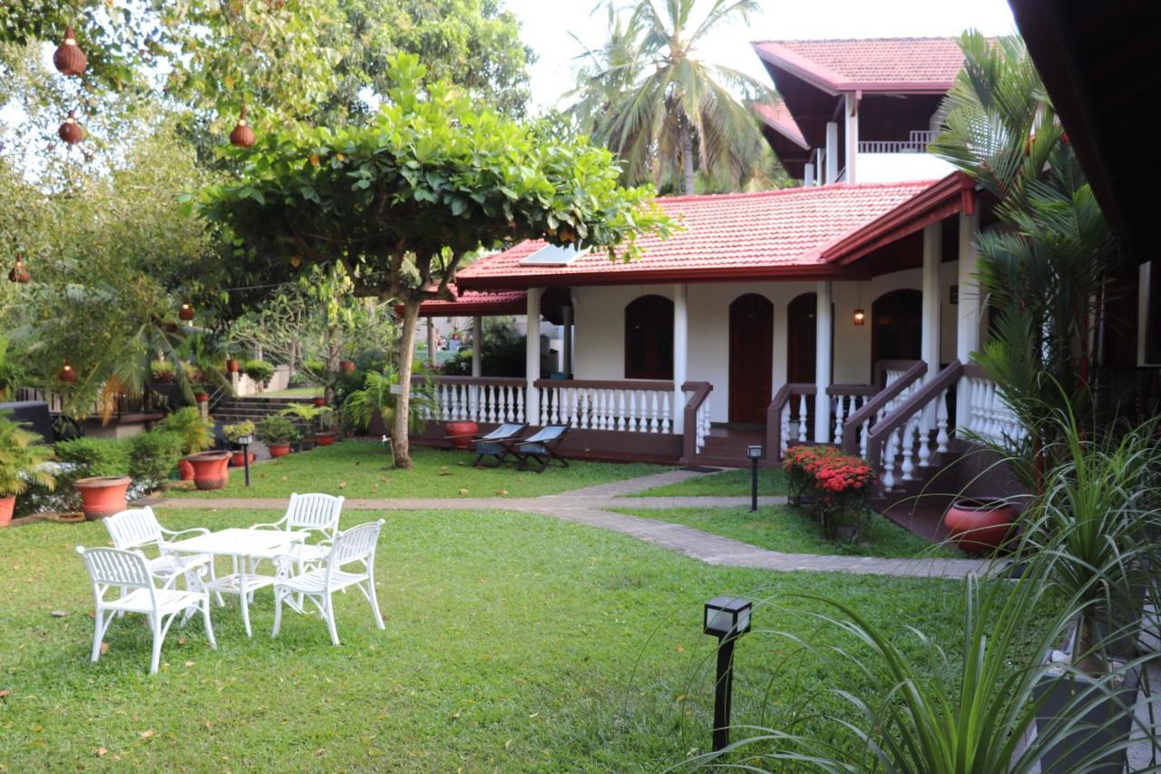 Goyambokka Guesthouse Tangalle Exterior photo